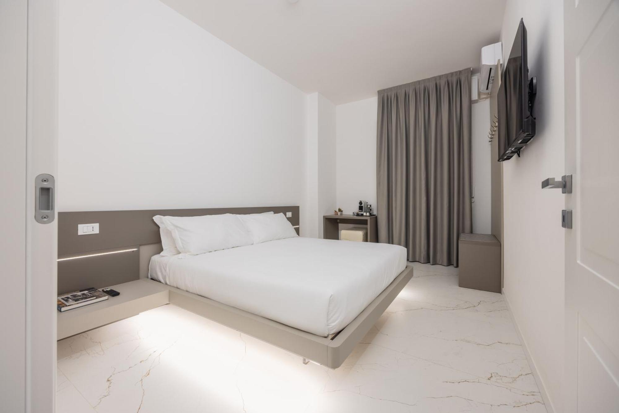 Excelsior Station Suite Bologna Luaran gambar
