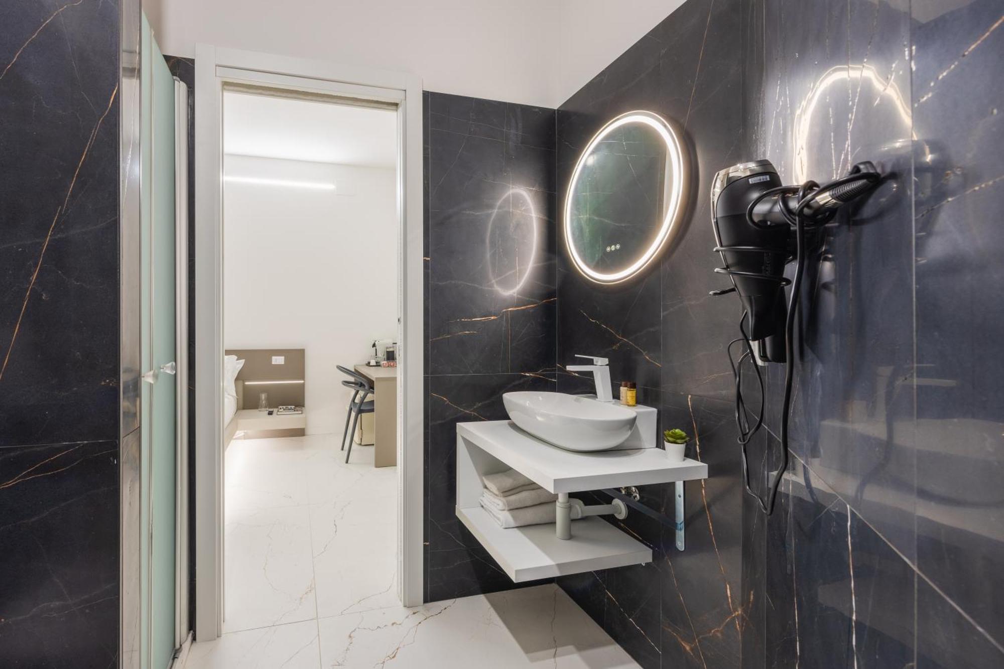 Excelsior Station Suite Bologna Luaran gambar